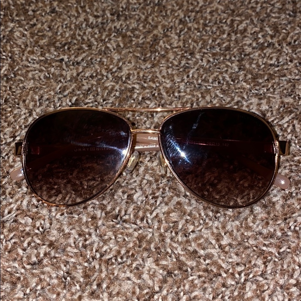 Tommy Hilfiger aviator sunglasses